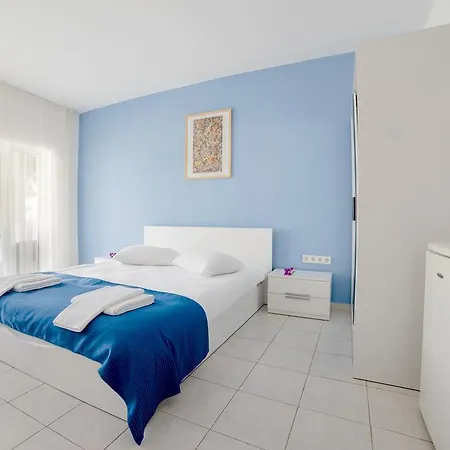 Alojamento de Acomodação e Pequeno-almoço Fiko Golturkbuku