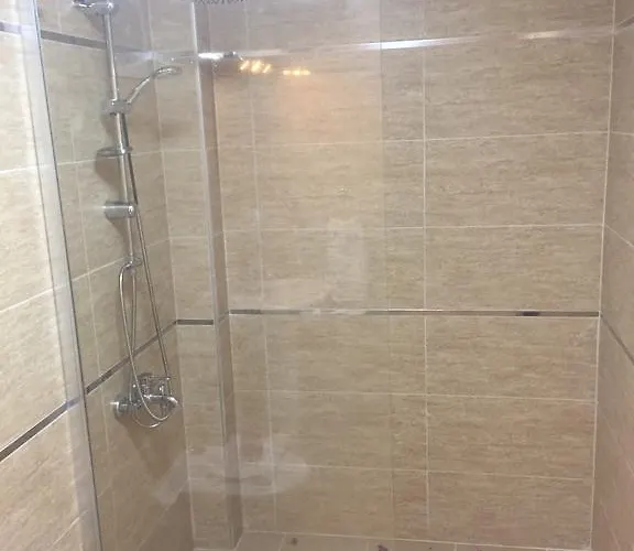 לינה וארוחת בוקר Fiko גולטורקבוקו